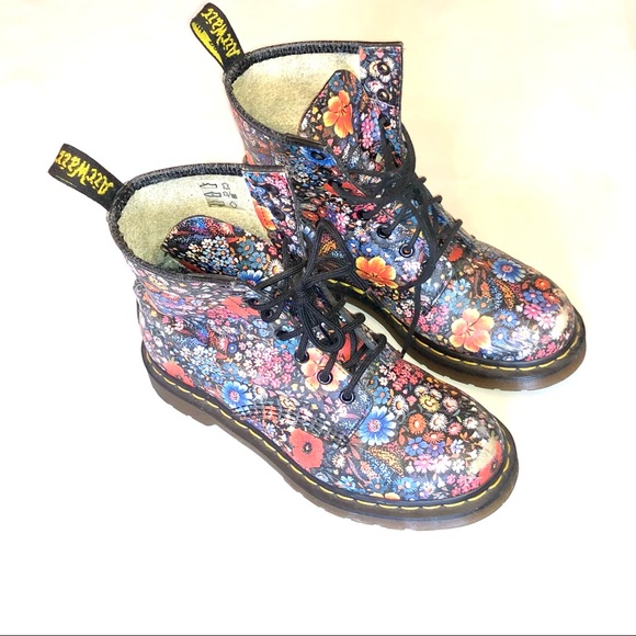 Vintage Floral Doc Martens - Picture 2 of 10